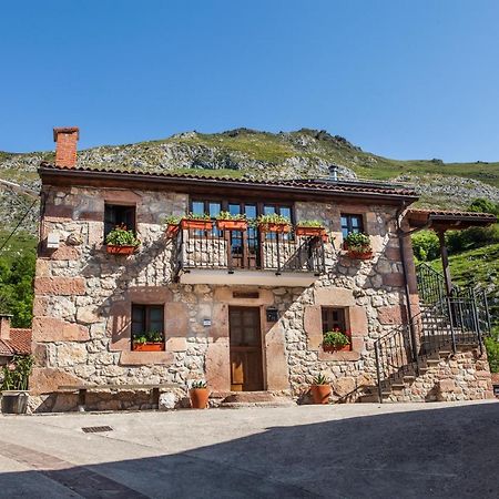 Apartamentos Rurales El Tio Pablo Picos De Europa Tresviso Exterior photo